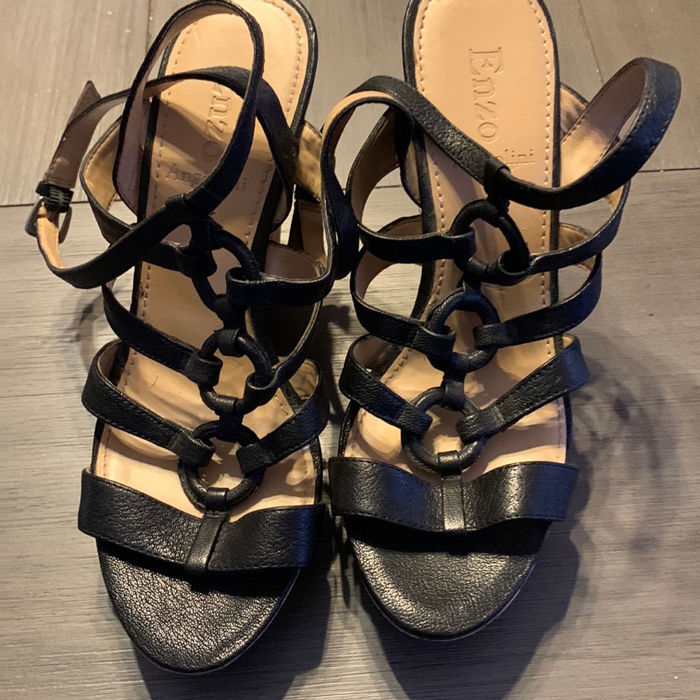 Enzo Wedges